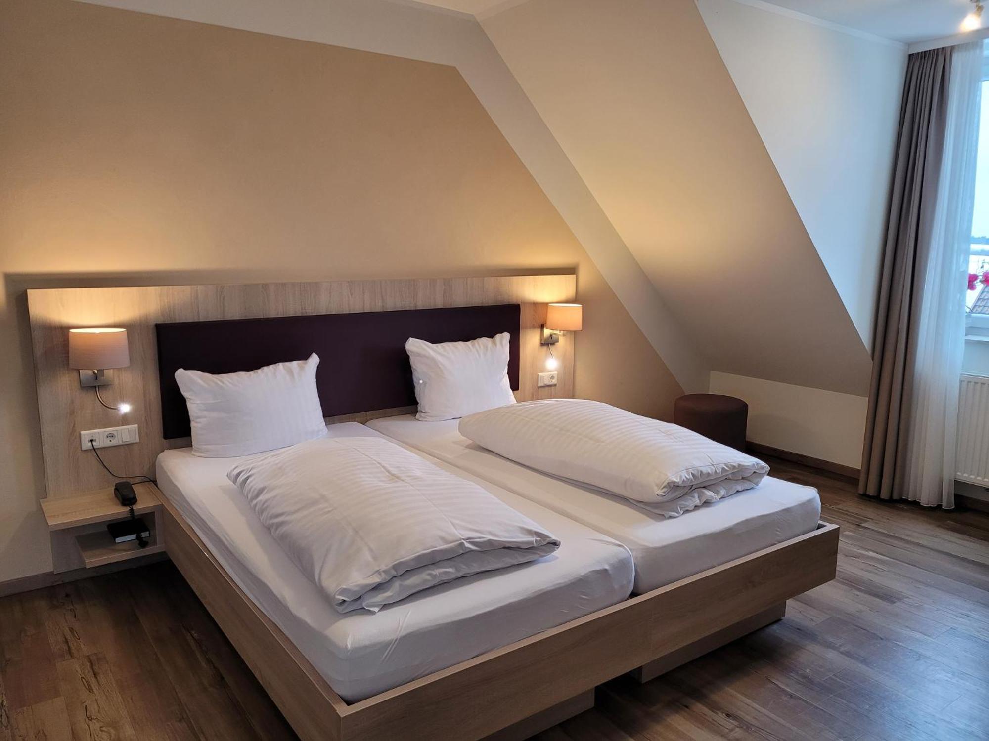 Hotel Roessle Furstenberg  エクステリア 写真