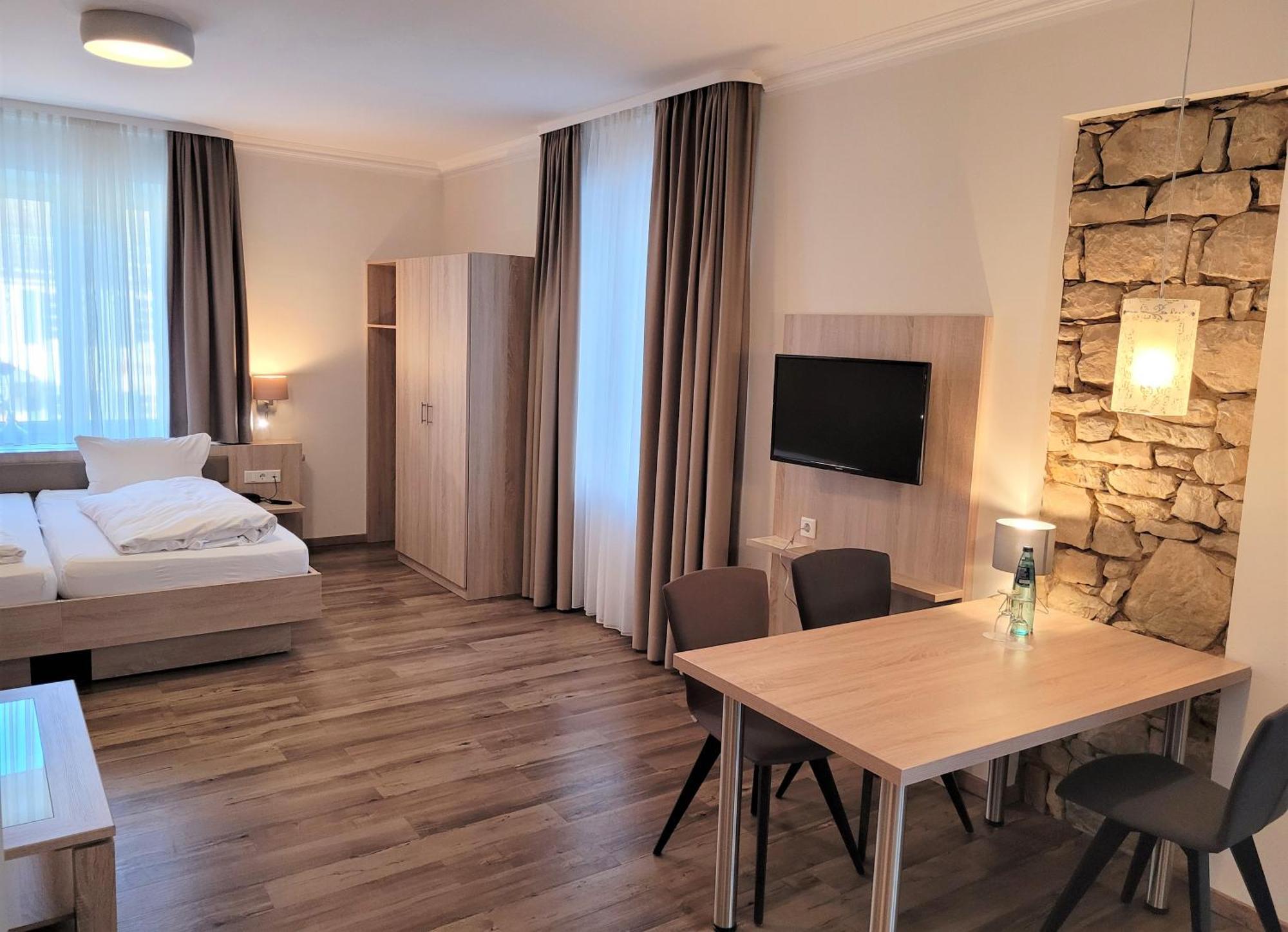 Hotel Roessle Furstenberg  エクステリア 写真