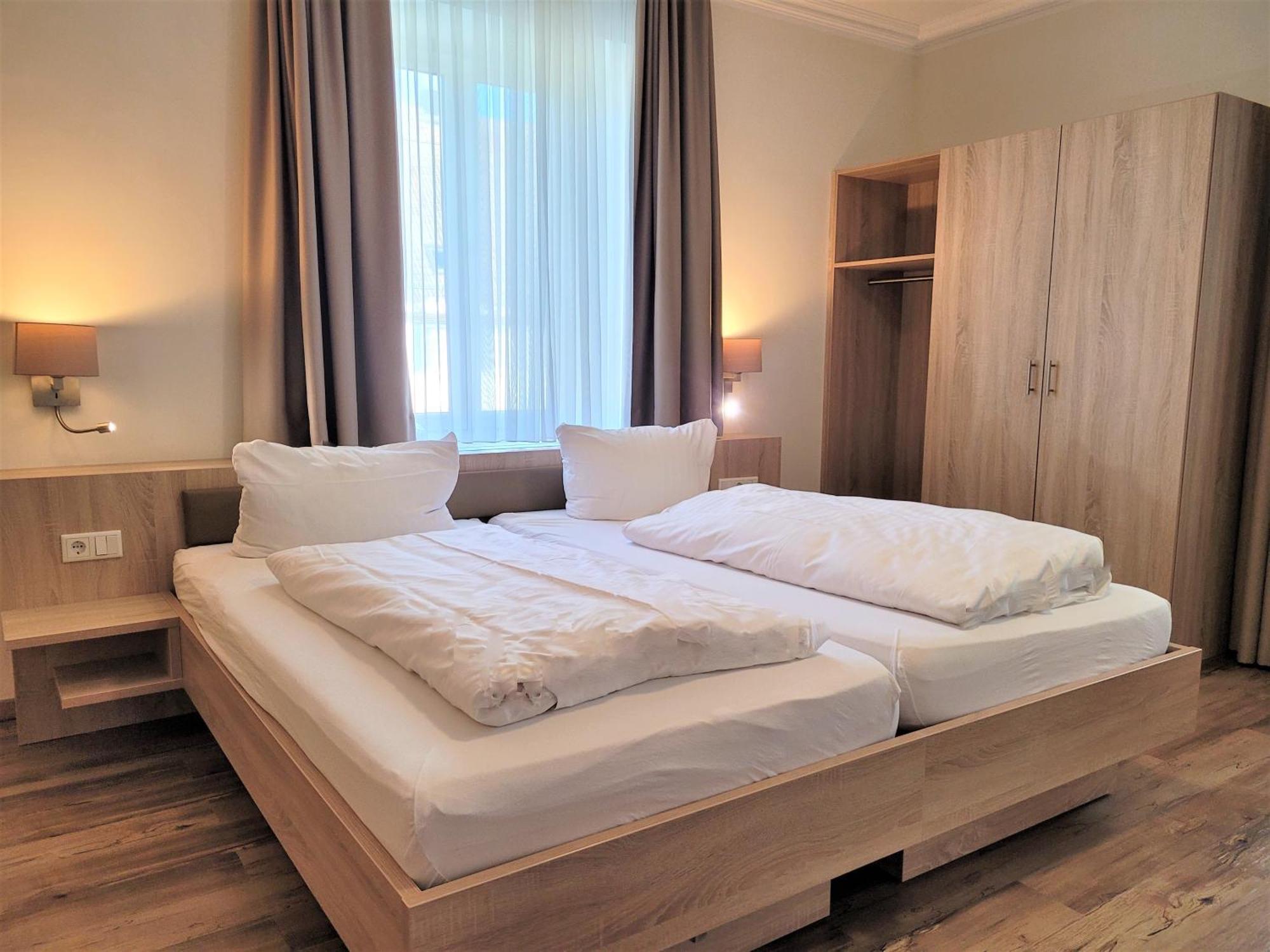 Hotel Roessle Furstenberg  エクステリア 写真