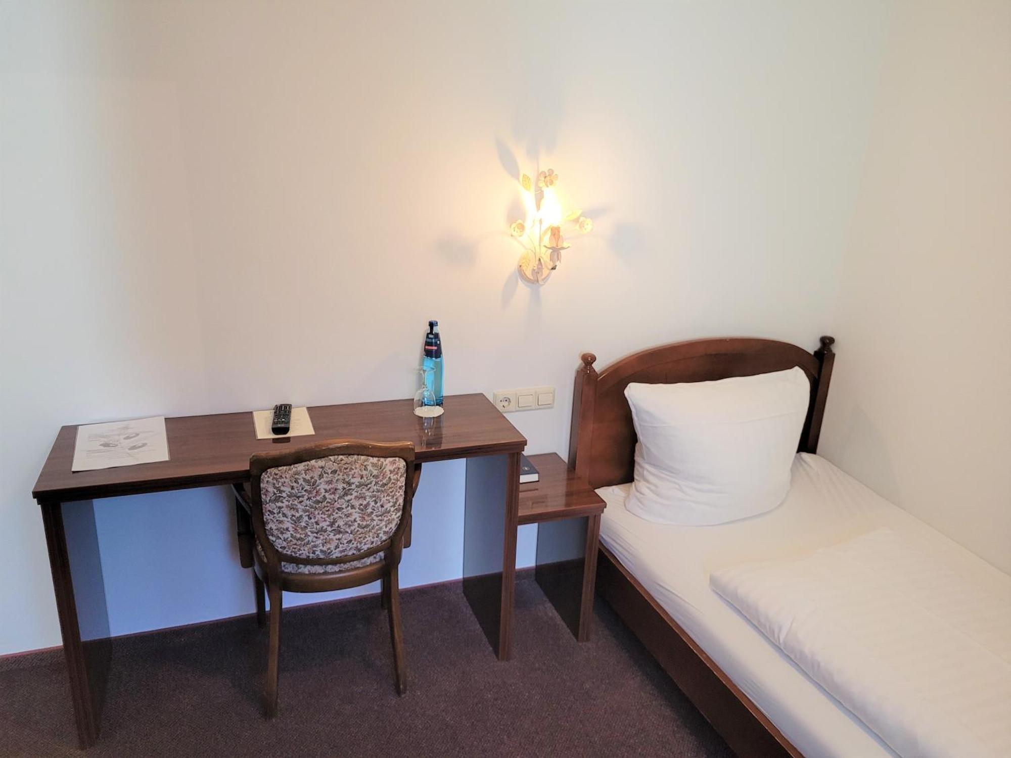 Hotel Roessle Furstenberg  エクステリア 写真